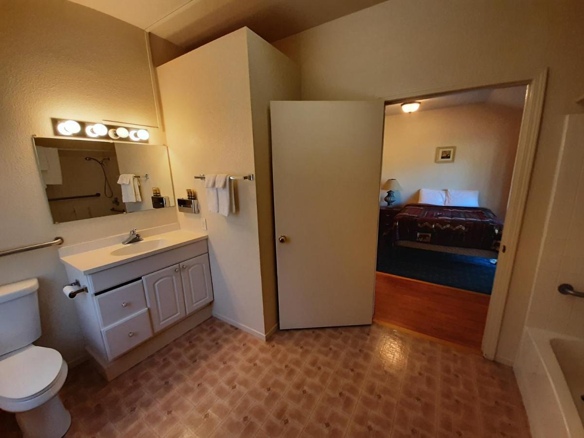 Alta Sierra Village Inn Grass Valley Phòng bức ảnh